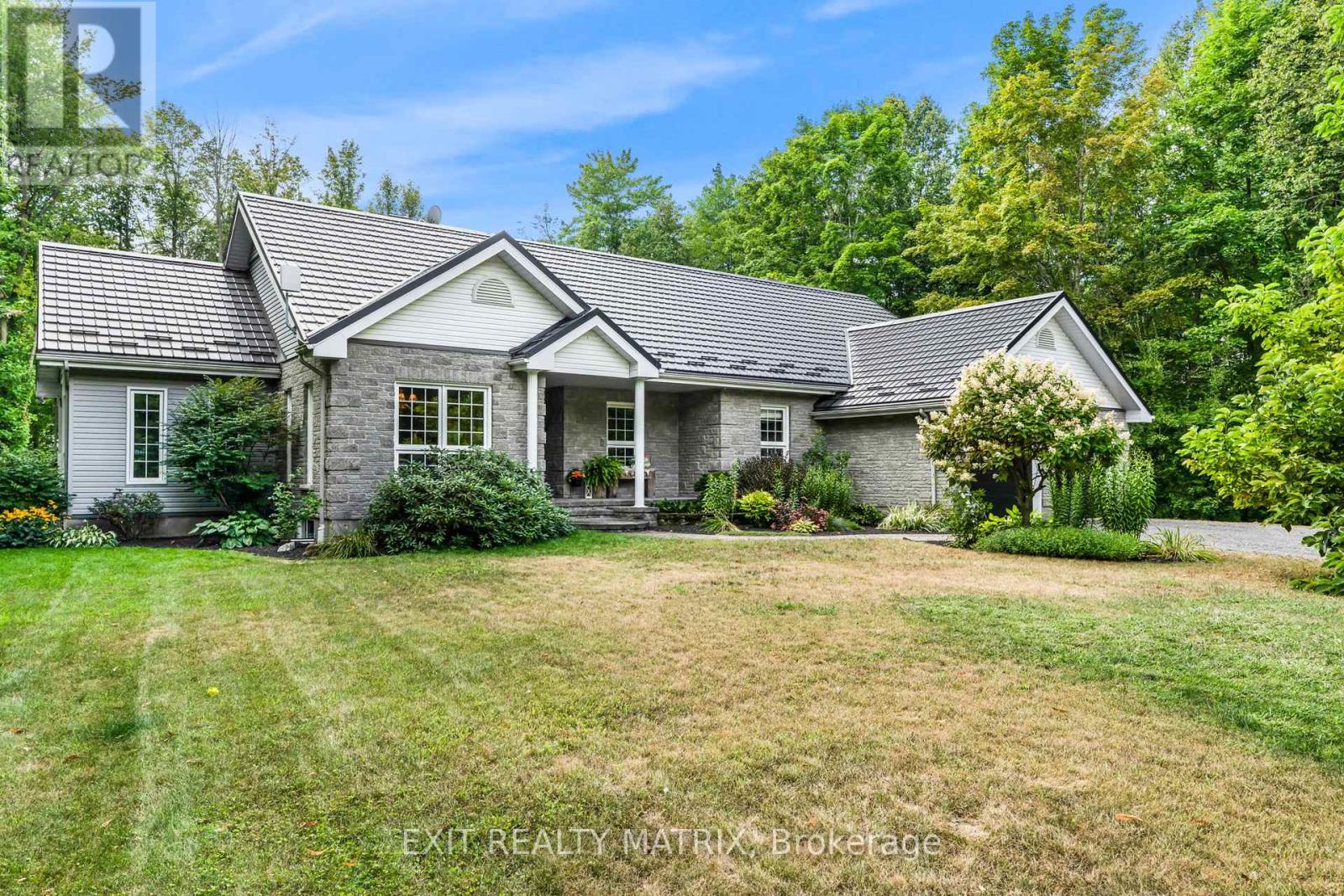 1736 GROVES ROAD, Russell, Ontario