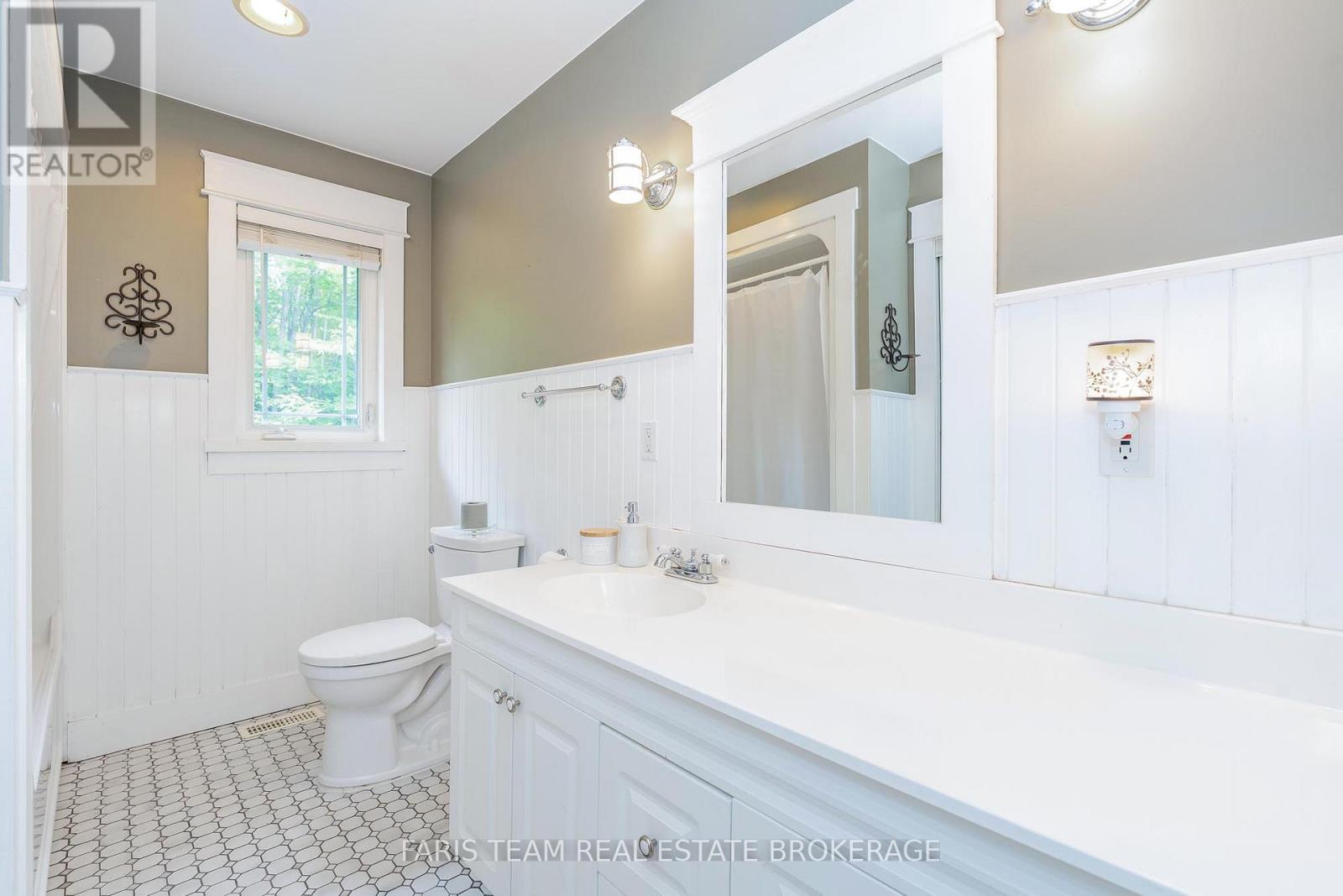 2 Forest Wood Lane, Oro-Medonte, Ontario  L0L 1T0 - Photo 24 - S12368945