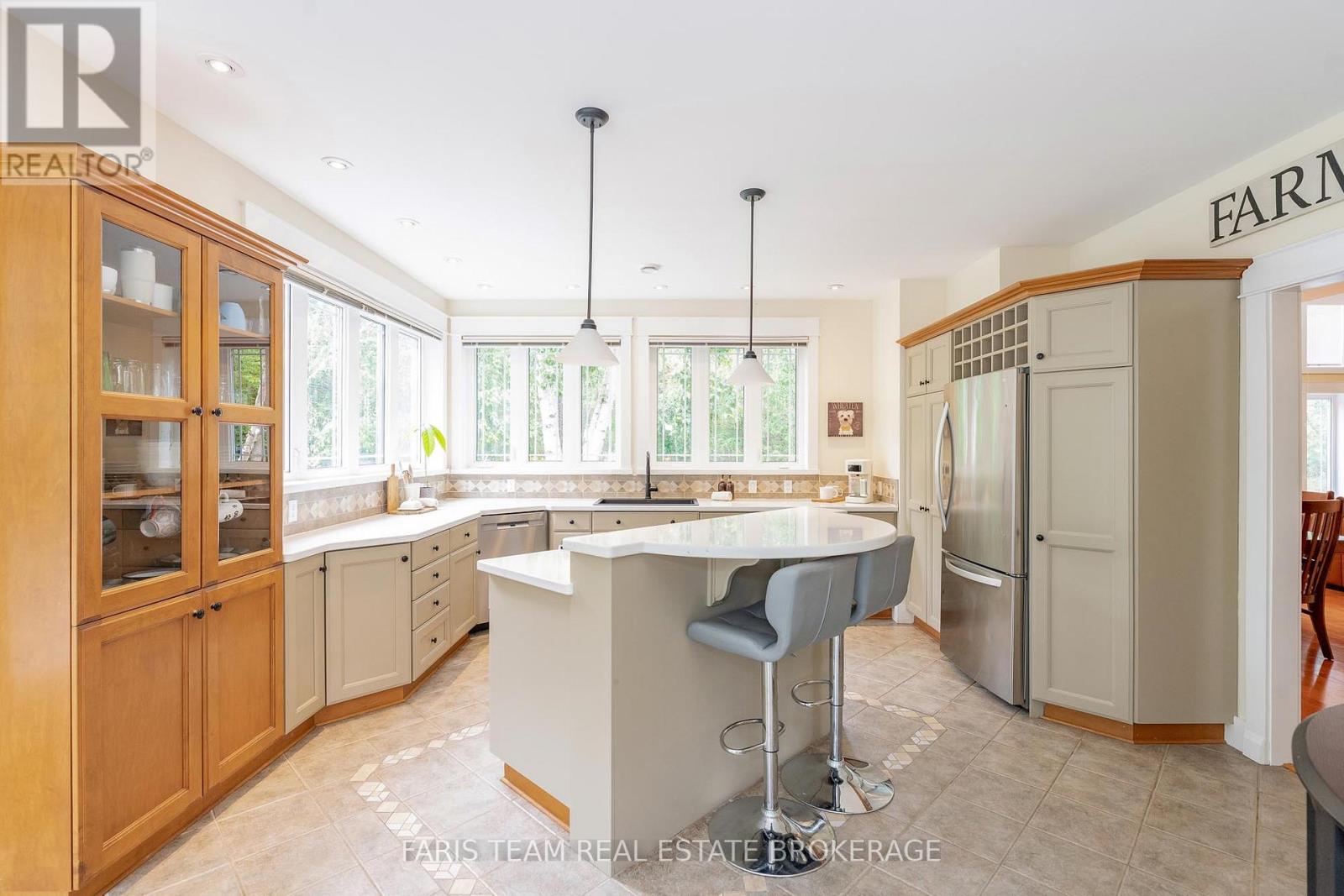 2 Forest Wood Lane, Oro-Medonte, Ontario  L0L 1T0 - Photo 6 - S12368945