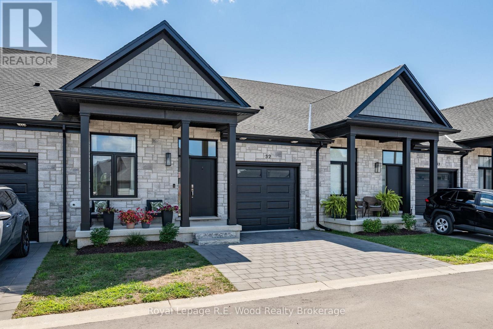 32 - 63 COMPASS TRAIL, central elgin, Ontario