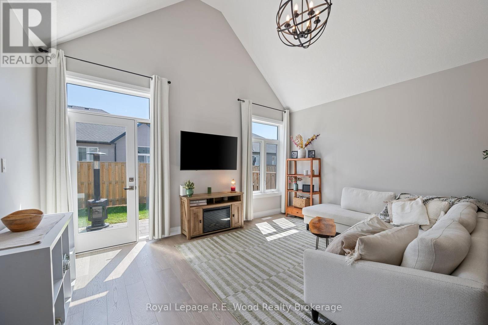 32 - 63 Compass Trail, Central Elgin, Ontario  N5L 0B4 - Photo 16 - X12369063