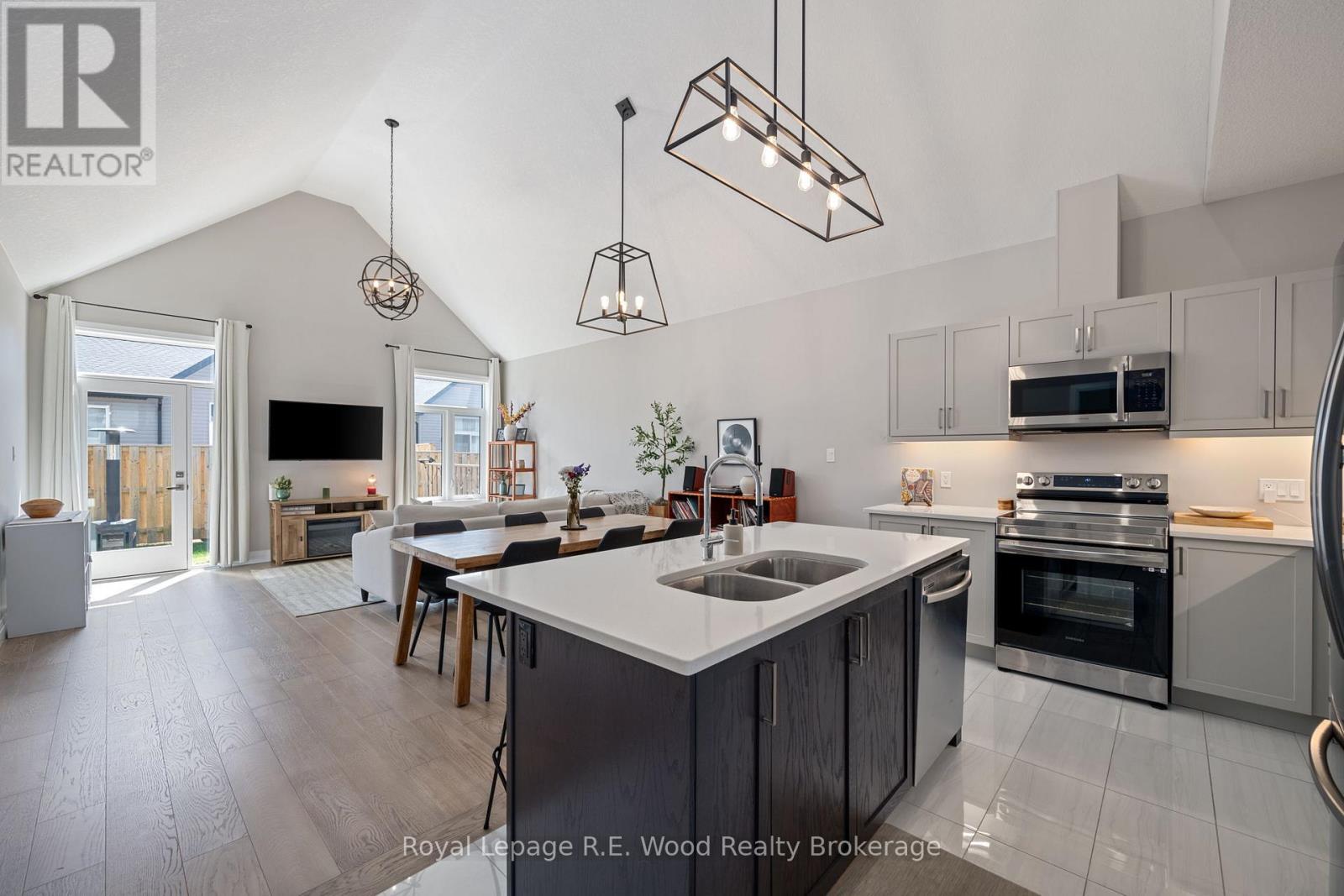 32 - 63 Compass Trail, Central Elgin, Ontario  N5L 0B4 - Photo 22 - X12369063