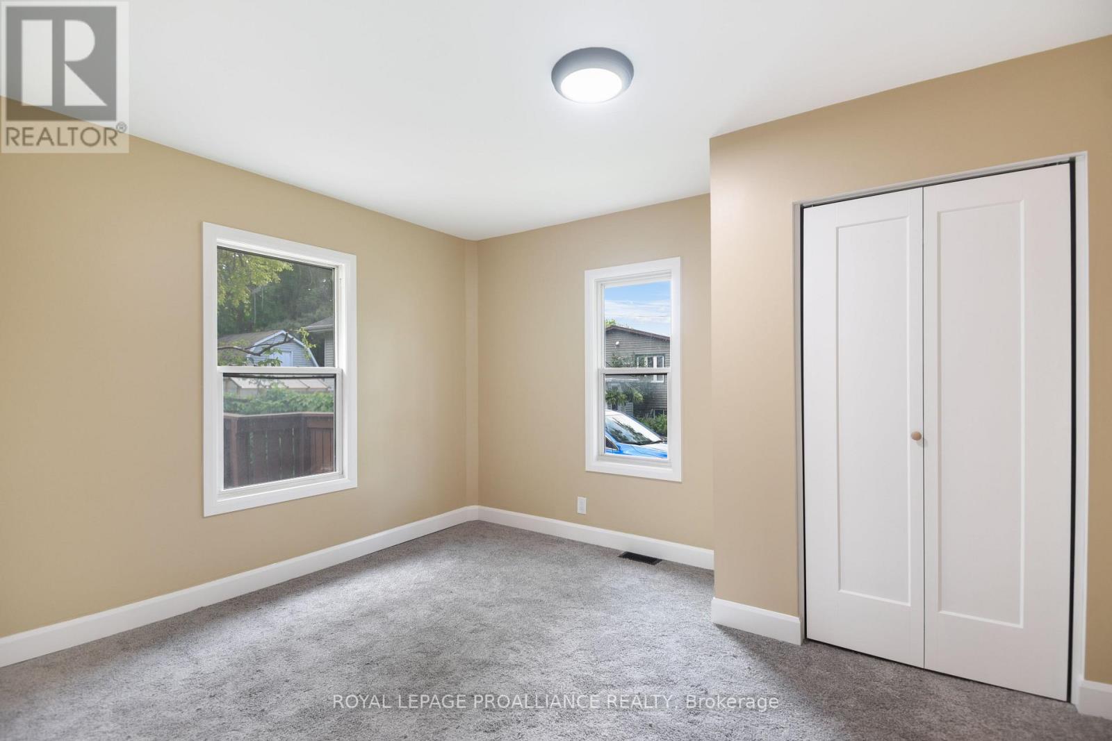 11 Broadway Avenue, Brockville, Ontario  K6V 1T9 - Photo 23 - X12368971