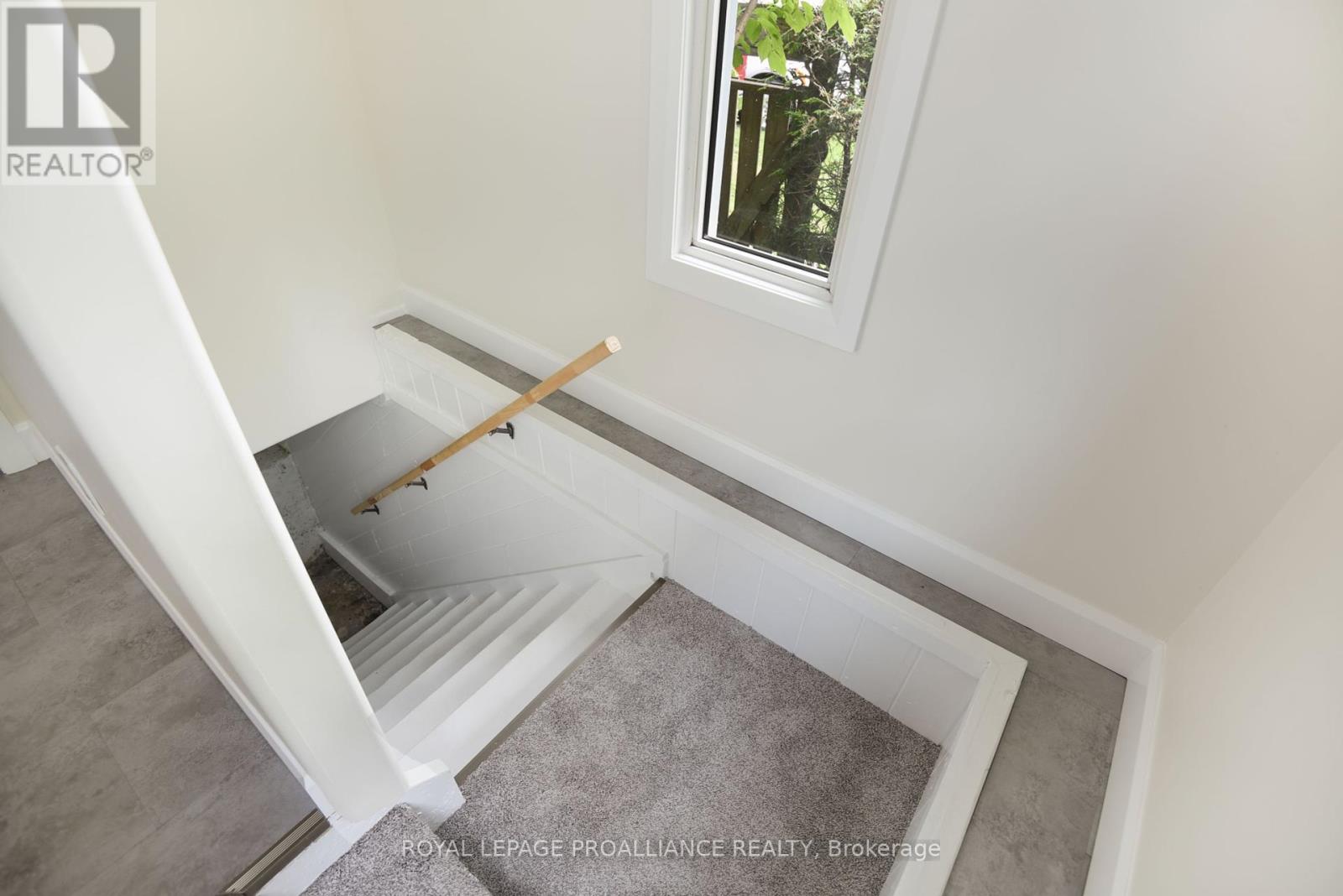 11 Broadway Avenue, Brockville, Ontario  K6V 1T9 - Photo 29 - X12368971