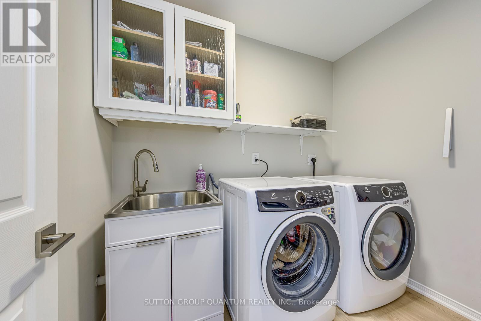 215 Roxton Road, Oakville, Ontario  L6H 6M9 - Photo 33 - W12368928