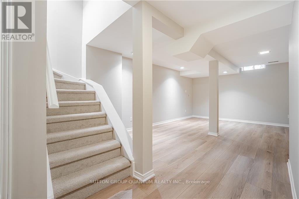 215 Roxton Road, Oakville, Ontario  L6H 6M9 - Photo 43 - W12368928