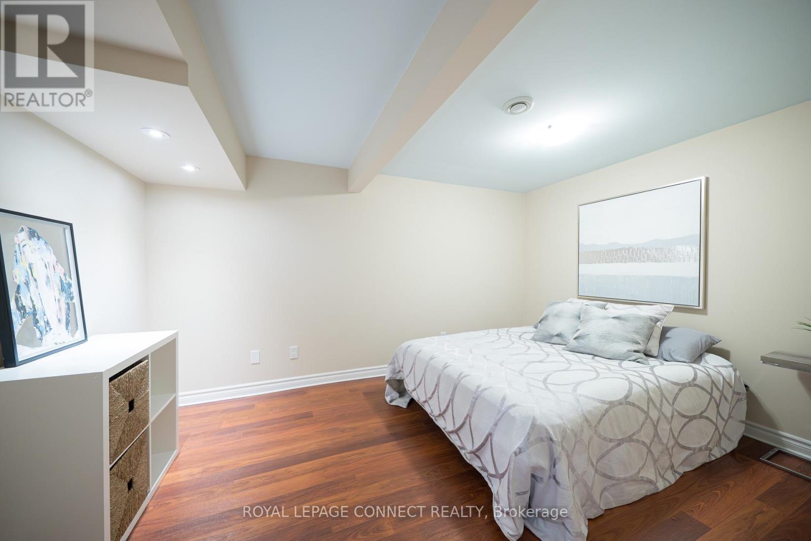 338 Sawyer Road, Oakville, Ontario  L6L 3N7 - Photo 29 - W12368956