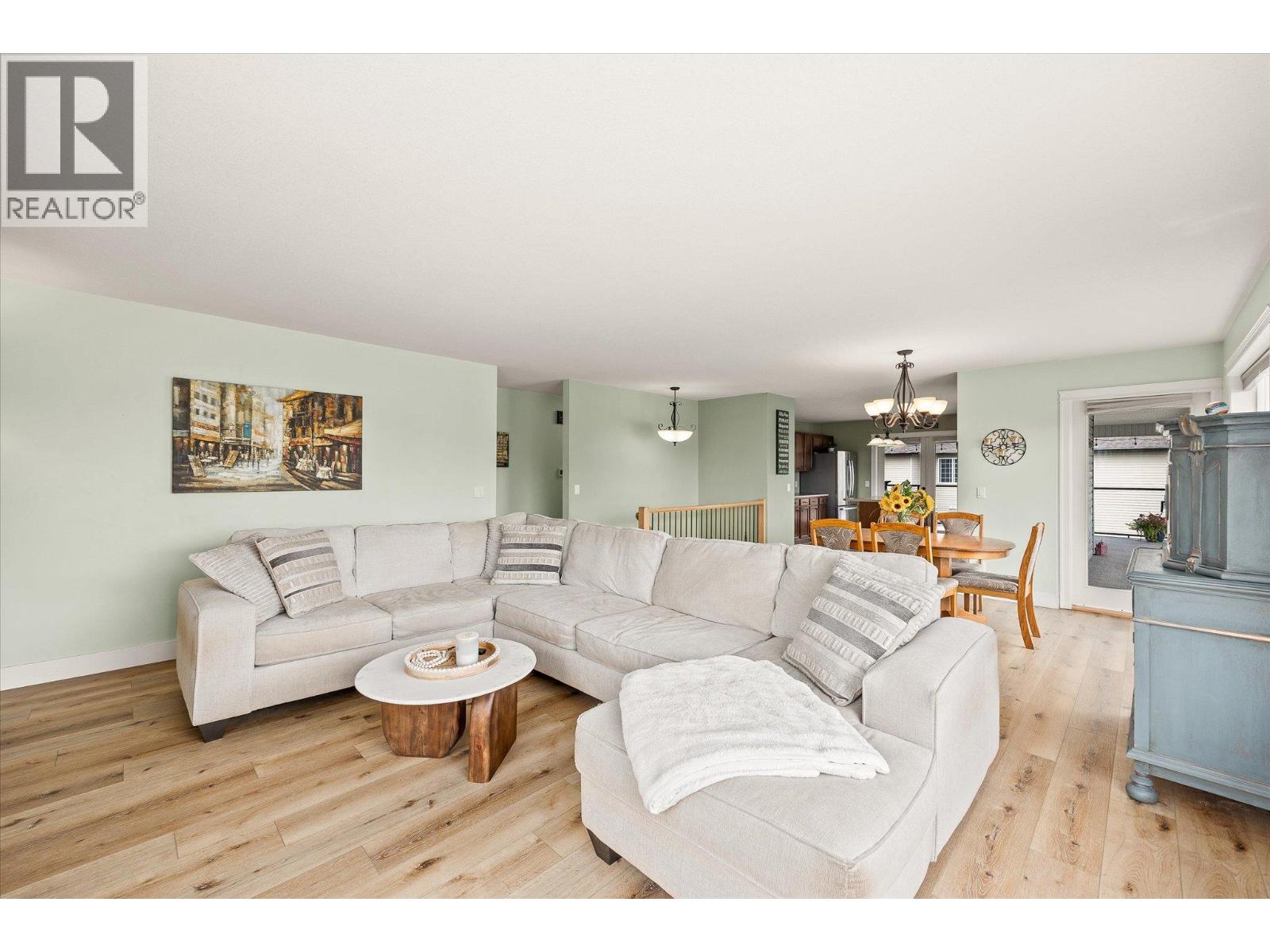 5749 Mackenzie Road, Peachland, British Columbia  V0H 1X4 - Photo 9 - 10361023