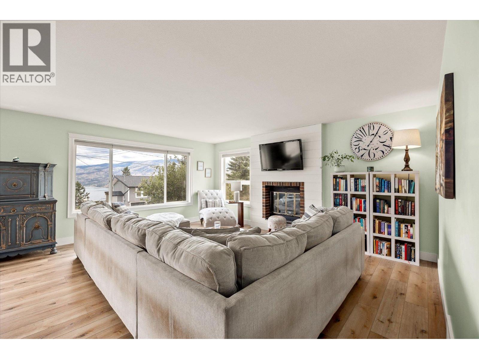 5749 Mackenzie Road, Peachland, British Columbia  V0H 1X4 - Photo 6 - 10361023