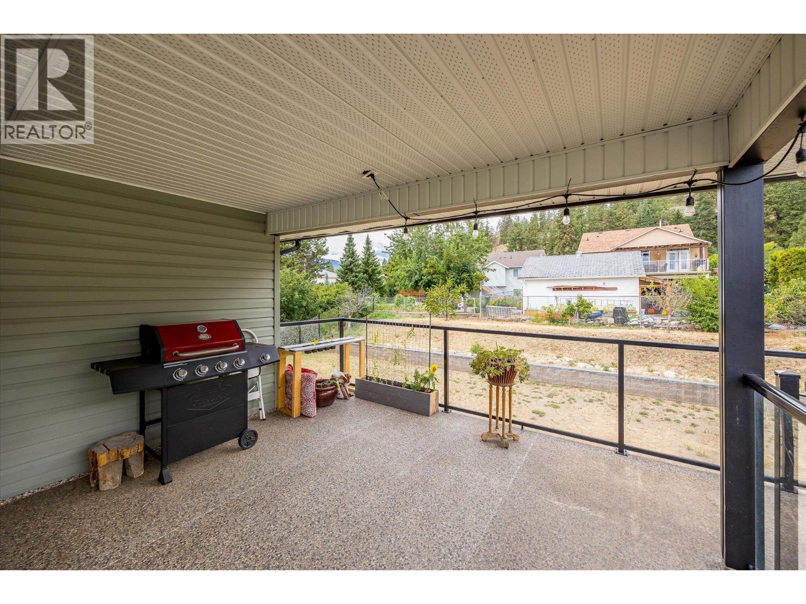 5749 Mackenzie Road, Peachland, British Columbia  V0H 1X4 - Photo 21 - 10361023