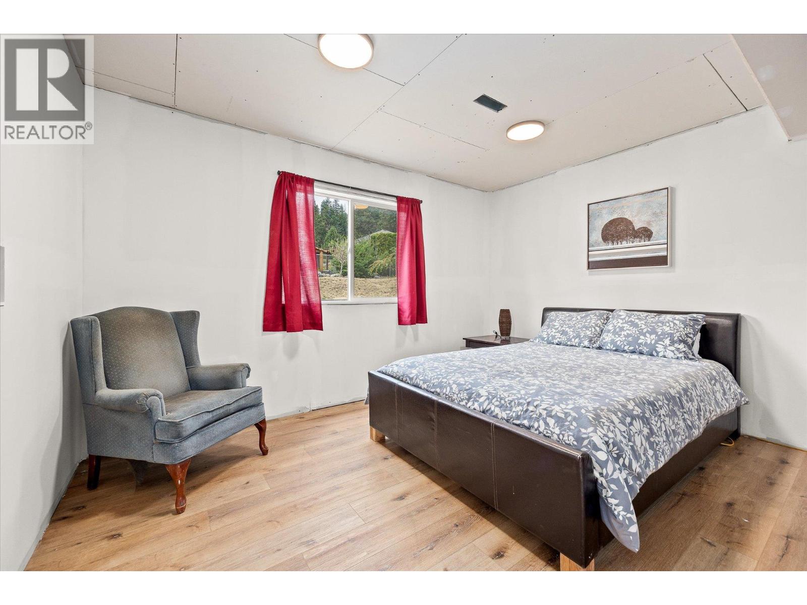 5749 Mackenzie Road, Peachland, British Columbia  V0H 1X4 - Photo 31 - 10361023