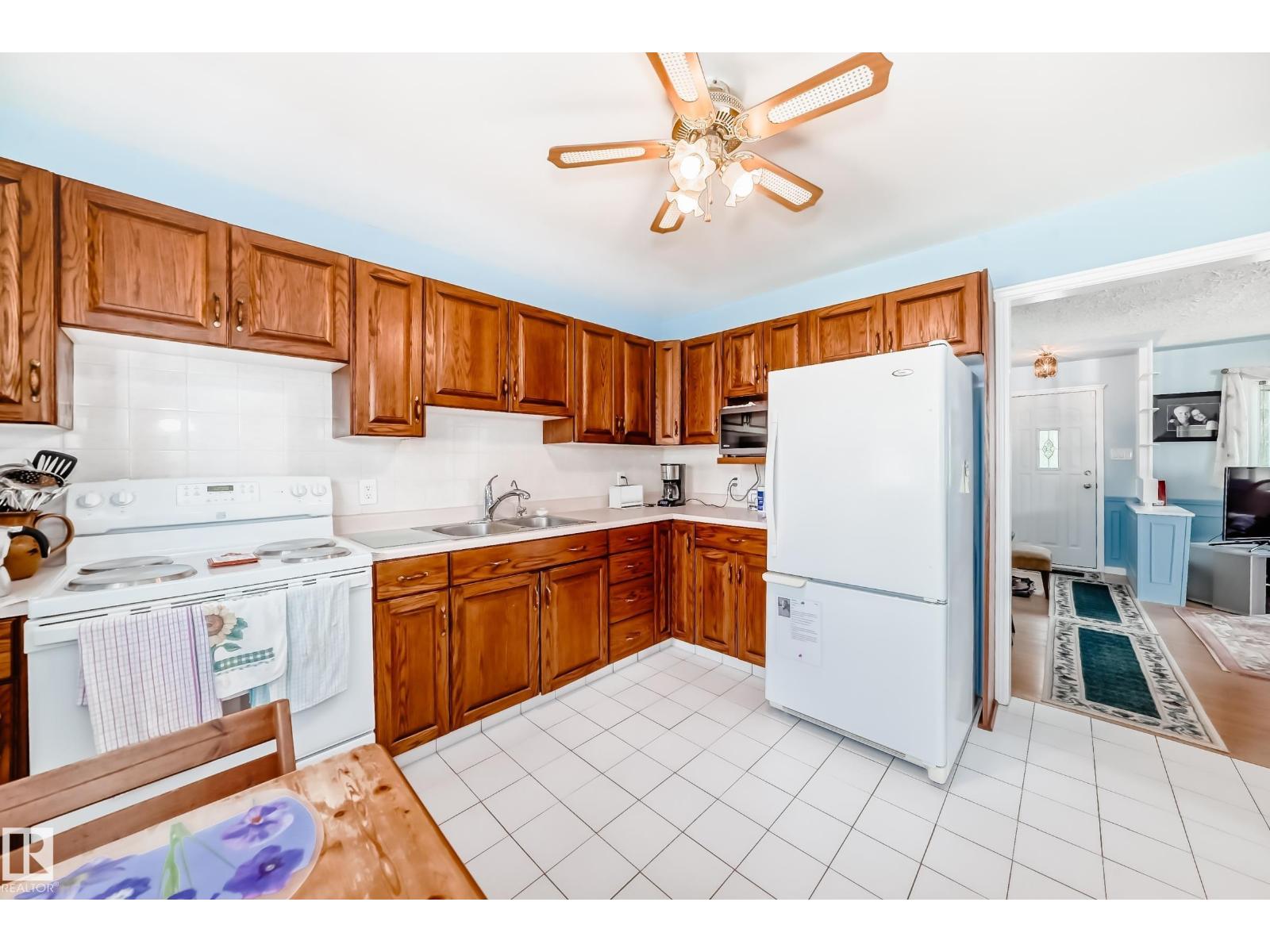 8602 158 St Nw, Edmonton, Alberta  T5R 2C4 - Photo 16 - E4454472