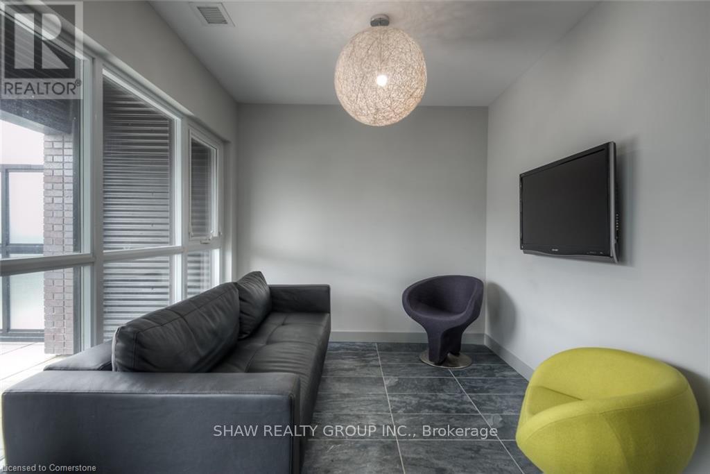 1513 - 1 Victoria Street S, Kitchener, Ontario  N2G 0B5 - Photo 32 - X12368947