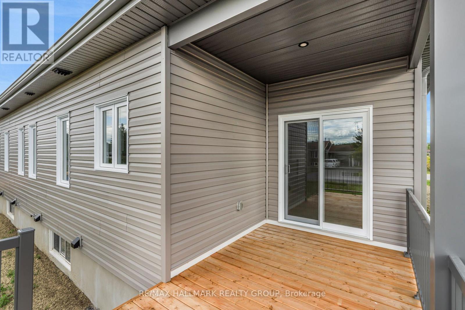 310 Zakari Street, Casselman, Ontario  K0A 1M0 - Photo 28 - X12176409