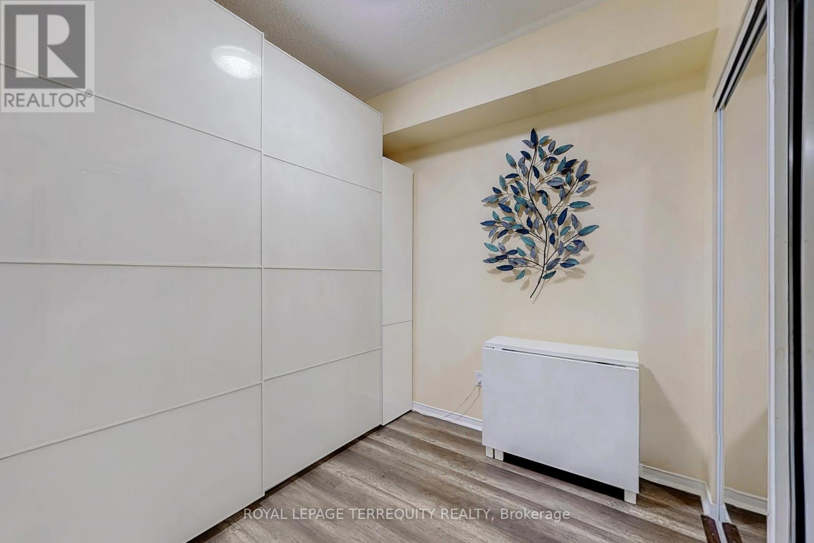 213 - 7398 Yonge Street, Vaughan, Ontario  L4J 8J2 - Photo 24 - N12369048