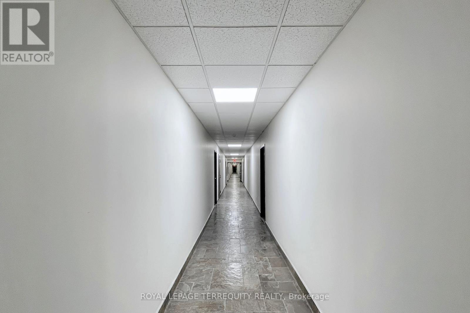 213 - 7398 Yonge Street, Vaughan, Ontario  L4J 8J2 - Photo 28 - N12369048