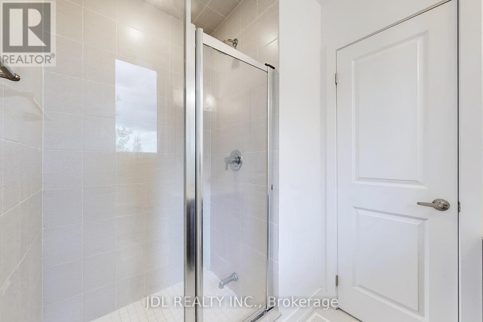 112 - 370 D Red Maple Road, Richmond Hill, Ontario  L4C 5T4 - Photo 19 - N12369062