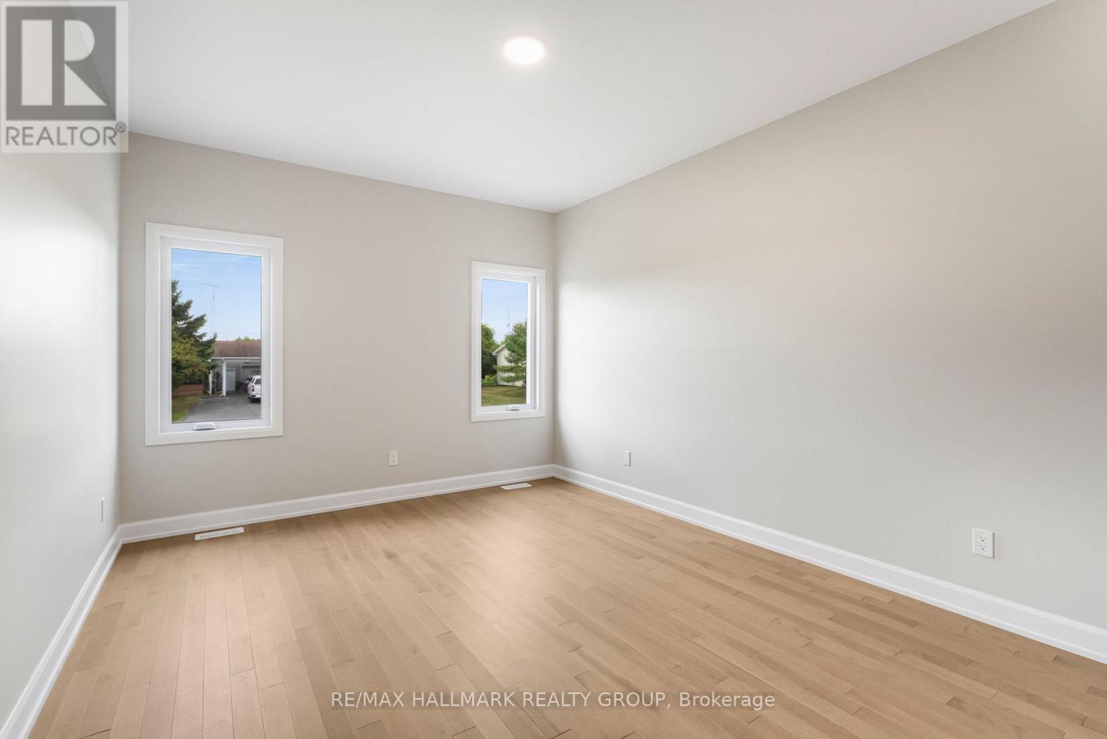 308 Zakari Street, Casselman, Ontario  K0A 1M0 - Photo 17 - X12369114
