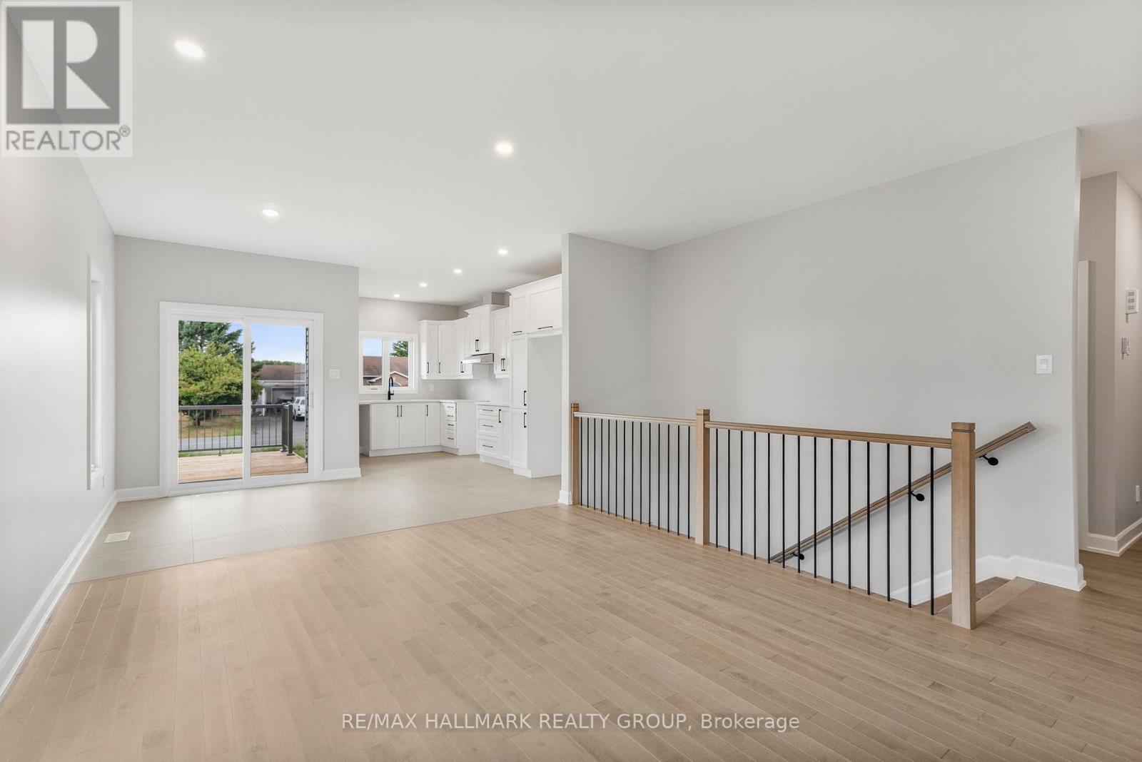 308 Zakari Street, Casselman, Ontario  K0A 1M0 - Photo 6 - X12369114