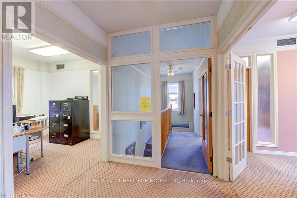 75 Chatham Street, Brant, Ontario  N3T 2P2 - Photo 20 - X12369022
