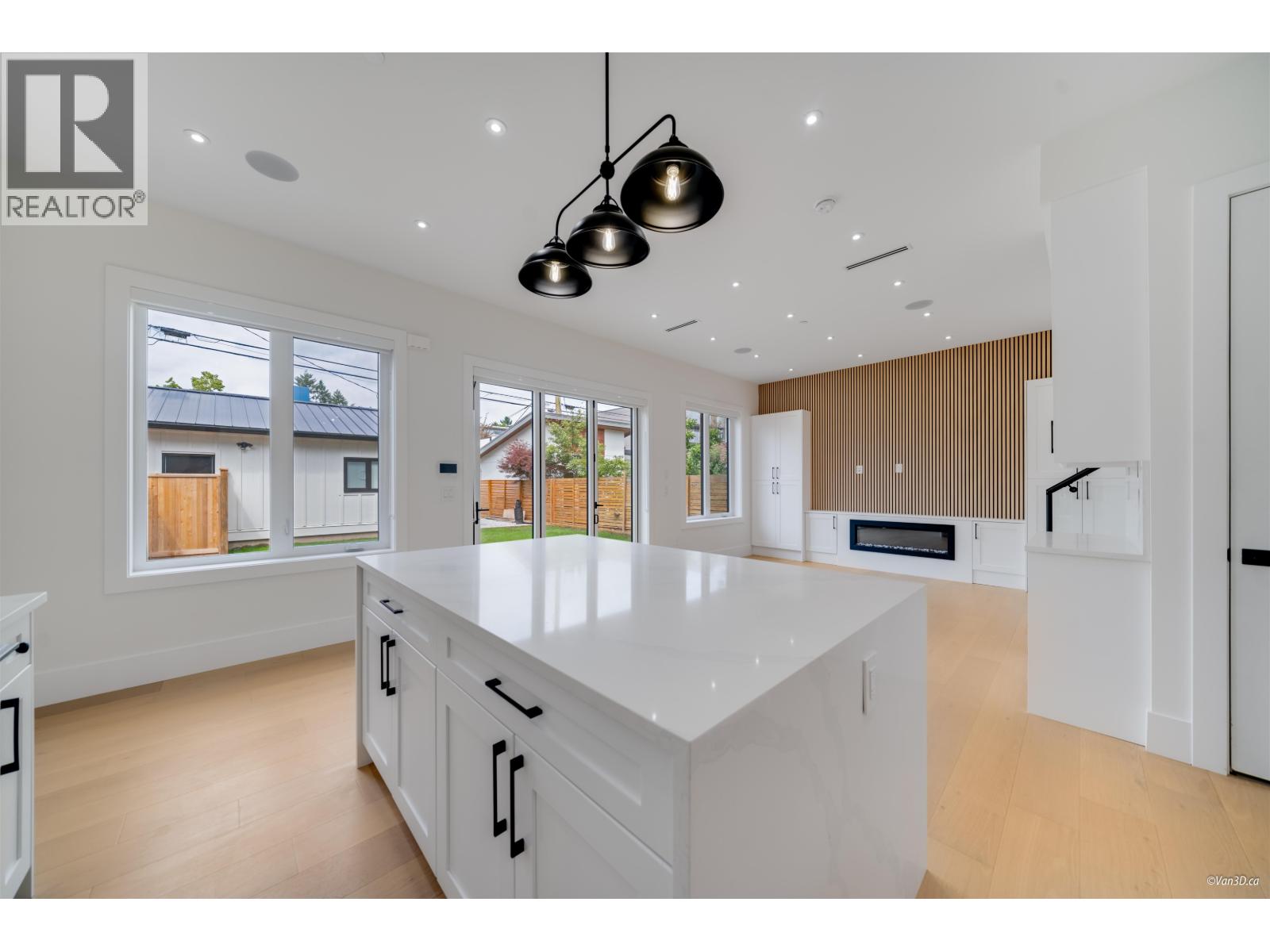 2 4463 Walden Street, Vancouver, British Columbia  V5V 3S4 - Photo 12 - R3041269