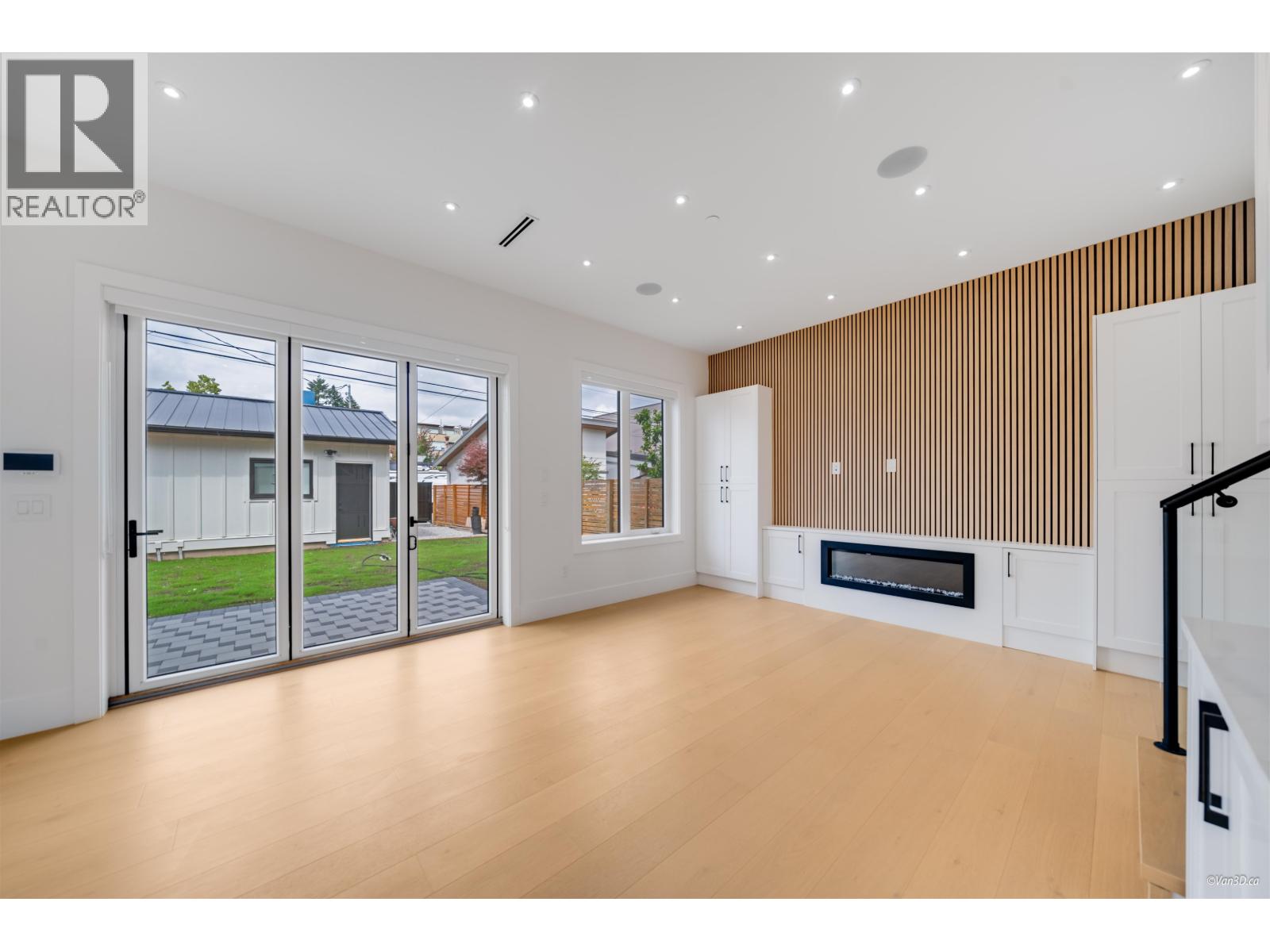 2 4463 Walden Street, Vancouver, British Columbia  V5V 3S4 - Photo 13 - R3041269