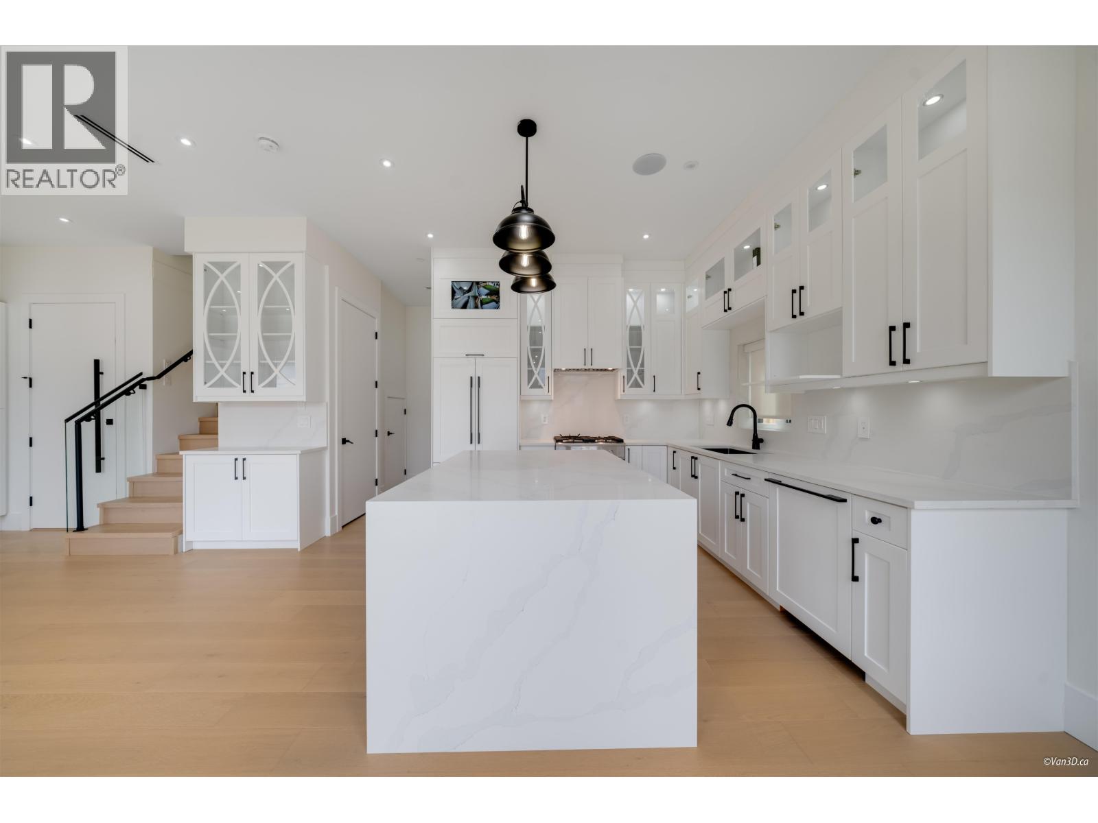 2 4463 Walden Street, Vancouver, British Columbia  V5V 3S4 - Photo 9 - R3041269