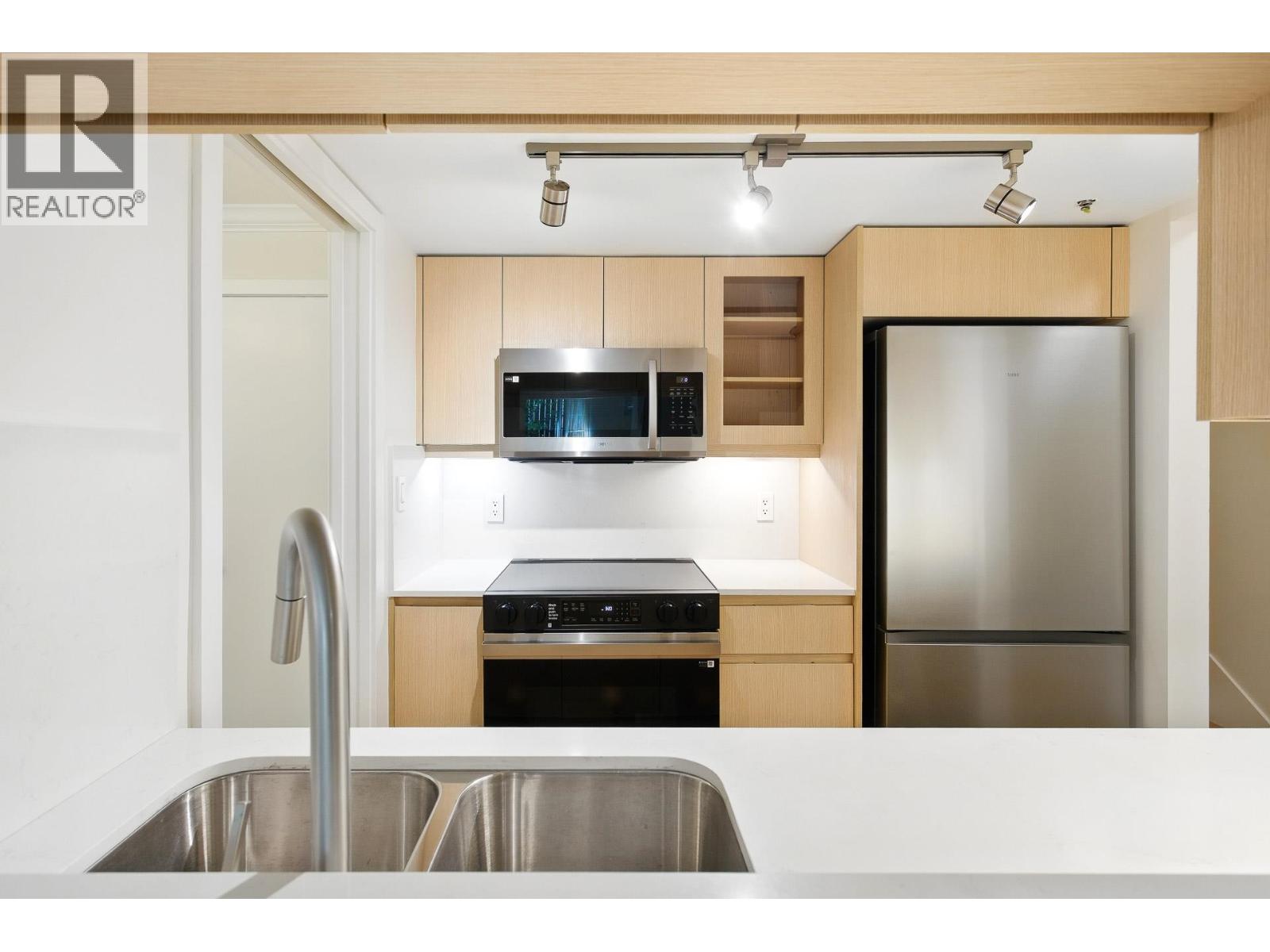 19 2885 E Kent Avenue North, Vancouver, British Columbia  V5S 3T9 - Photo 4 - R3041306