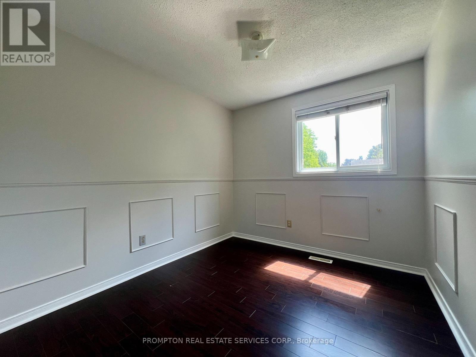 39 Frost Drive, Whitby, Ontario  L1P 1C8 - Photo 10 - E12260850