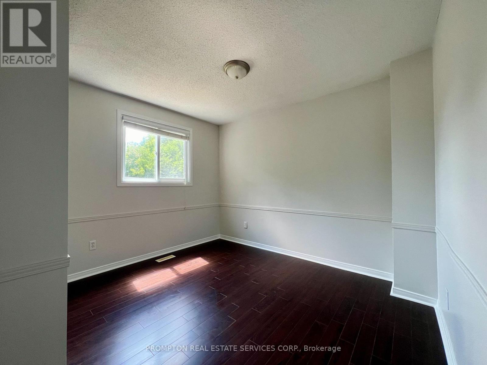 39 Frost Drive, Whitby, Ontario  L1P 1C8 - Photo 11 - E12260850