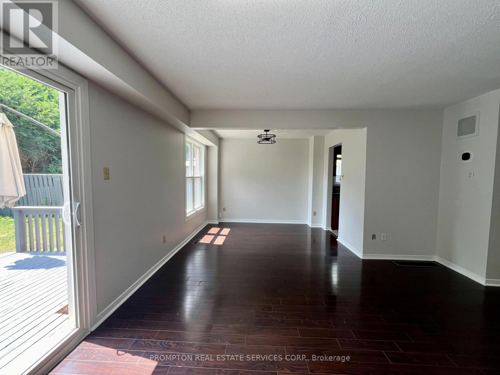 Property at 39 FROST DRIVE image 4