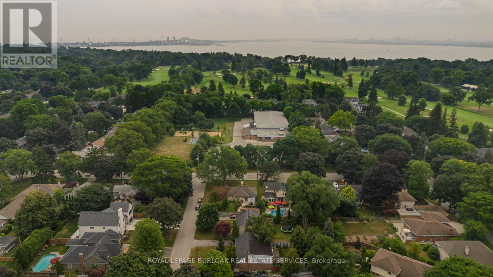 936 Harvey Place, Burlington (Lasalle), Ontario  L7T 3G1 - Photo 47 - W12360544