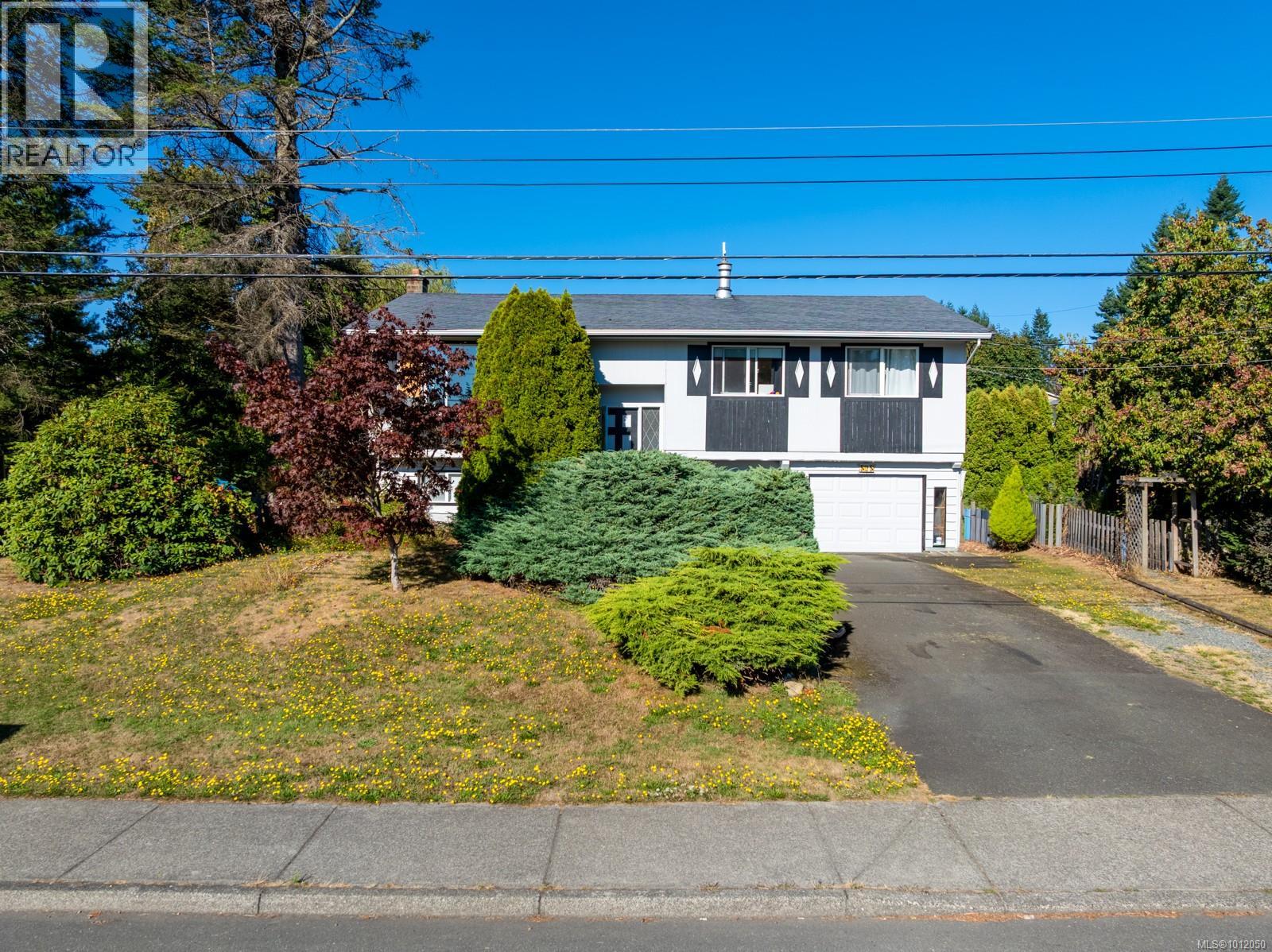 525 Salish St, Comox, British Columbia