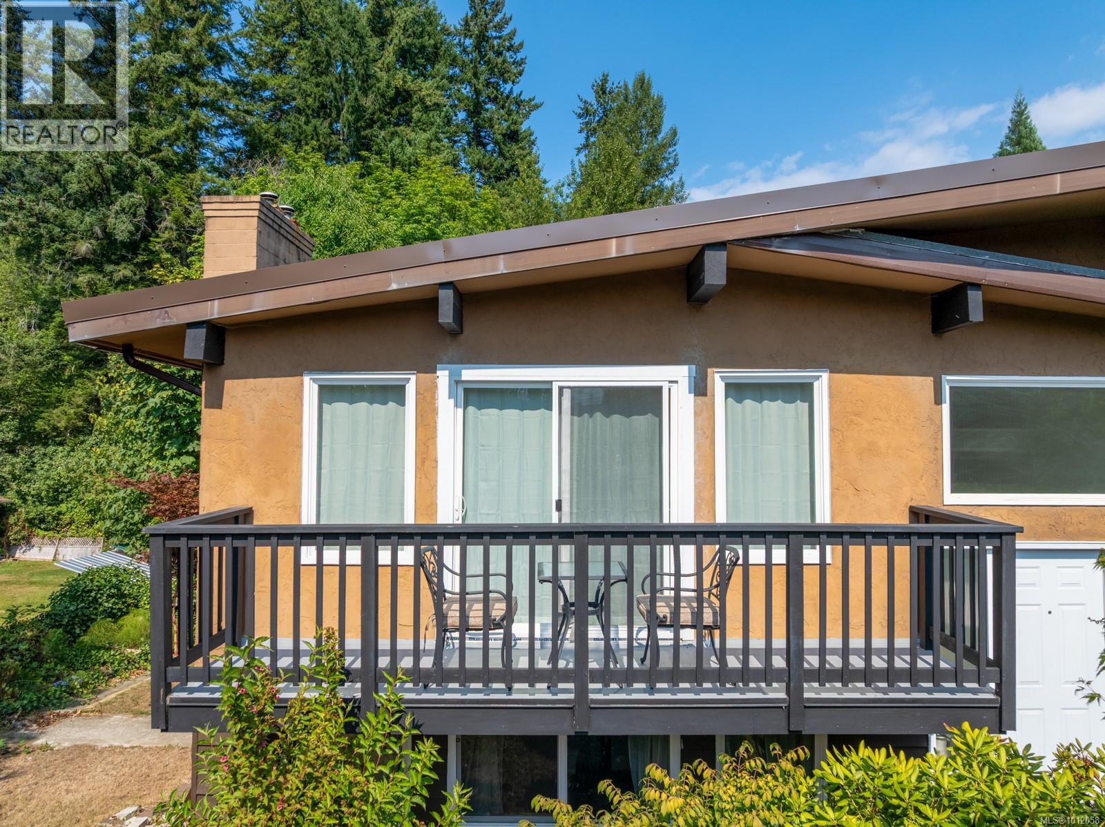 220 Urquhart Ave, Courtenay, British Columbia  V9N 3K1 - Photo 46 - 1012058