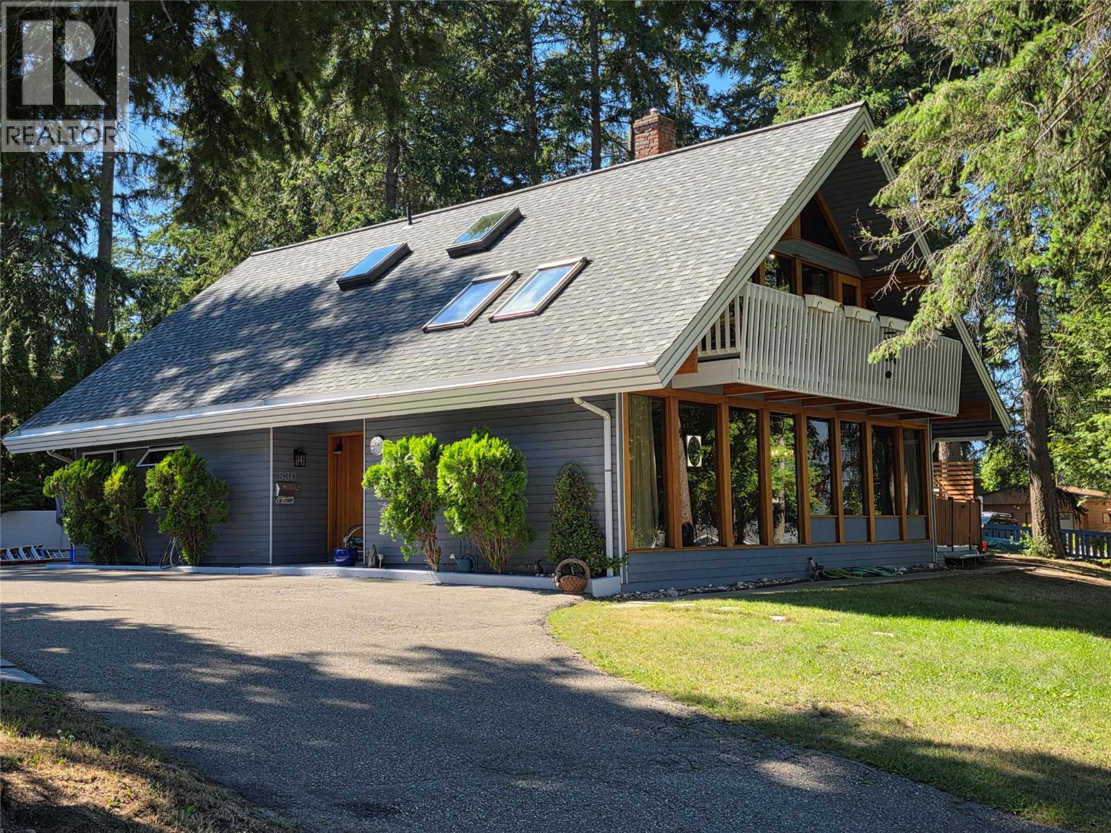 2530 4 Avenue NE, salmon arm, British Columbia