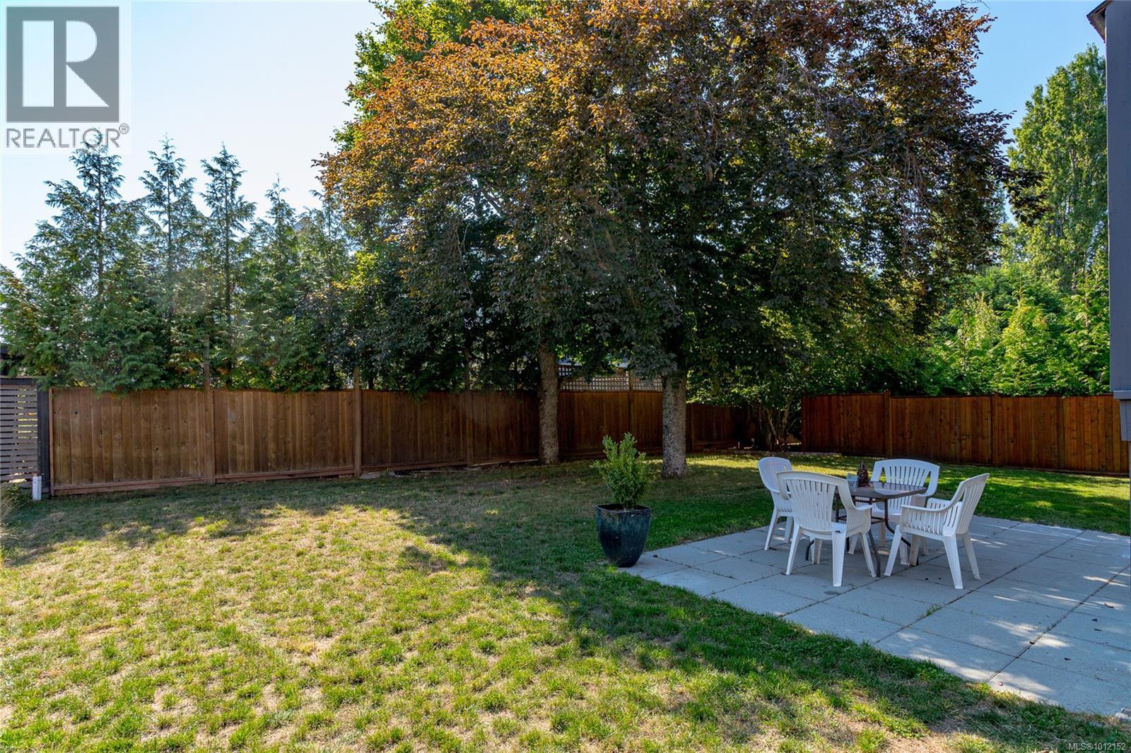 1555 Ash Rd, Saanich, British Columbia  V8N 2S9 - Photo 34 - 1012152