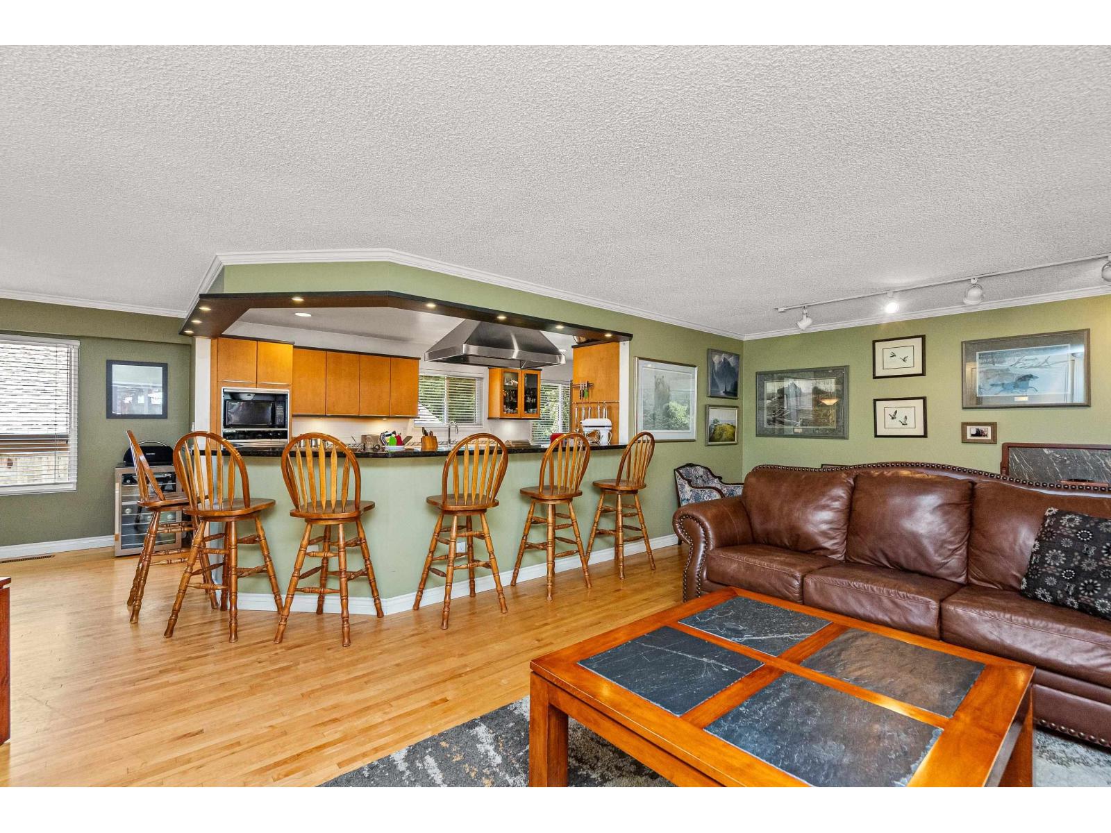 13937 35a Avenue, Surrey, British Columbia  V4P 1L2 - Photo 9 - R3031647