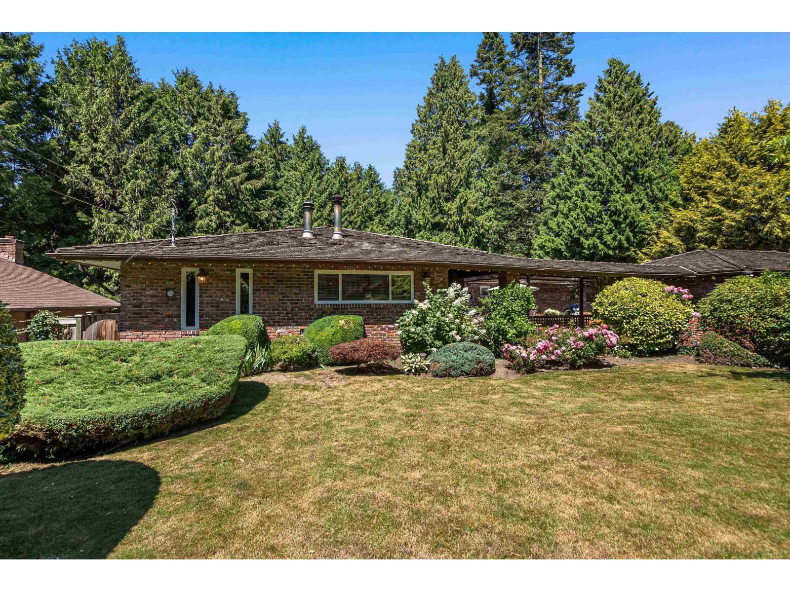 13937 35a Avenue, Surrey, British Columbia  V4P 1L2 - Photo 3 - R3031647