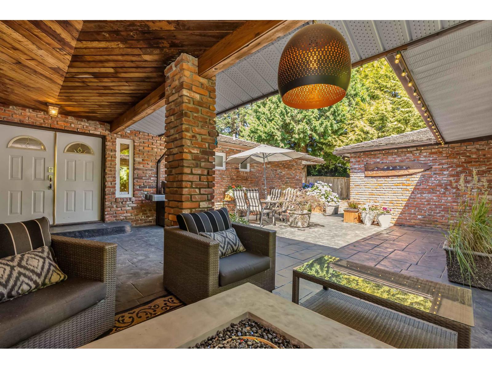 13937 35a Avenue, Surrey, British Columbia  V4P 1L2 - Photo 5 - R3031647