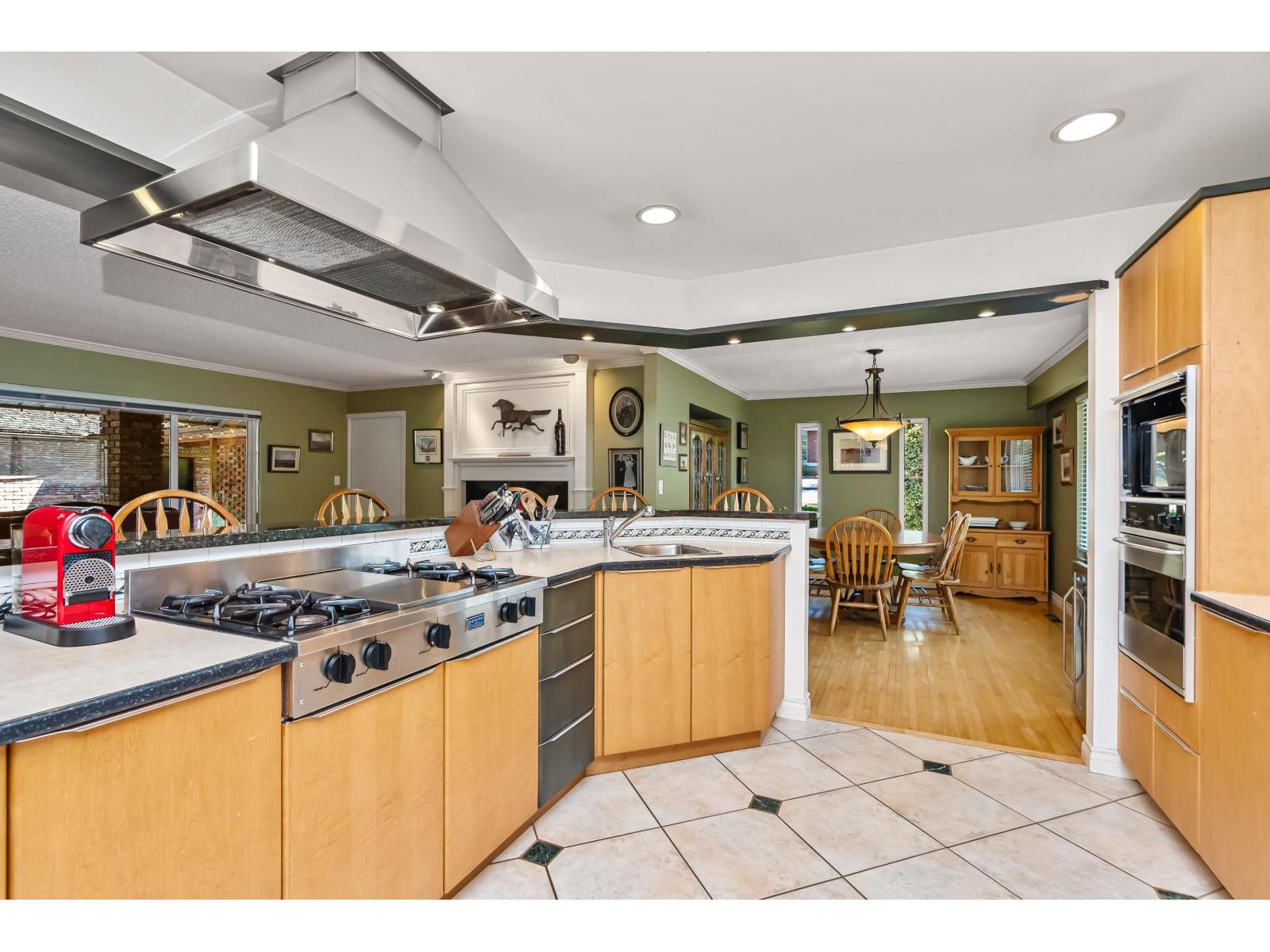 13937 35a Avenue, Surrey, British Columbia  V4P 1L2 - Photo 14 - R3031647