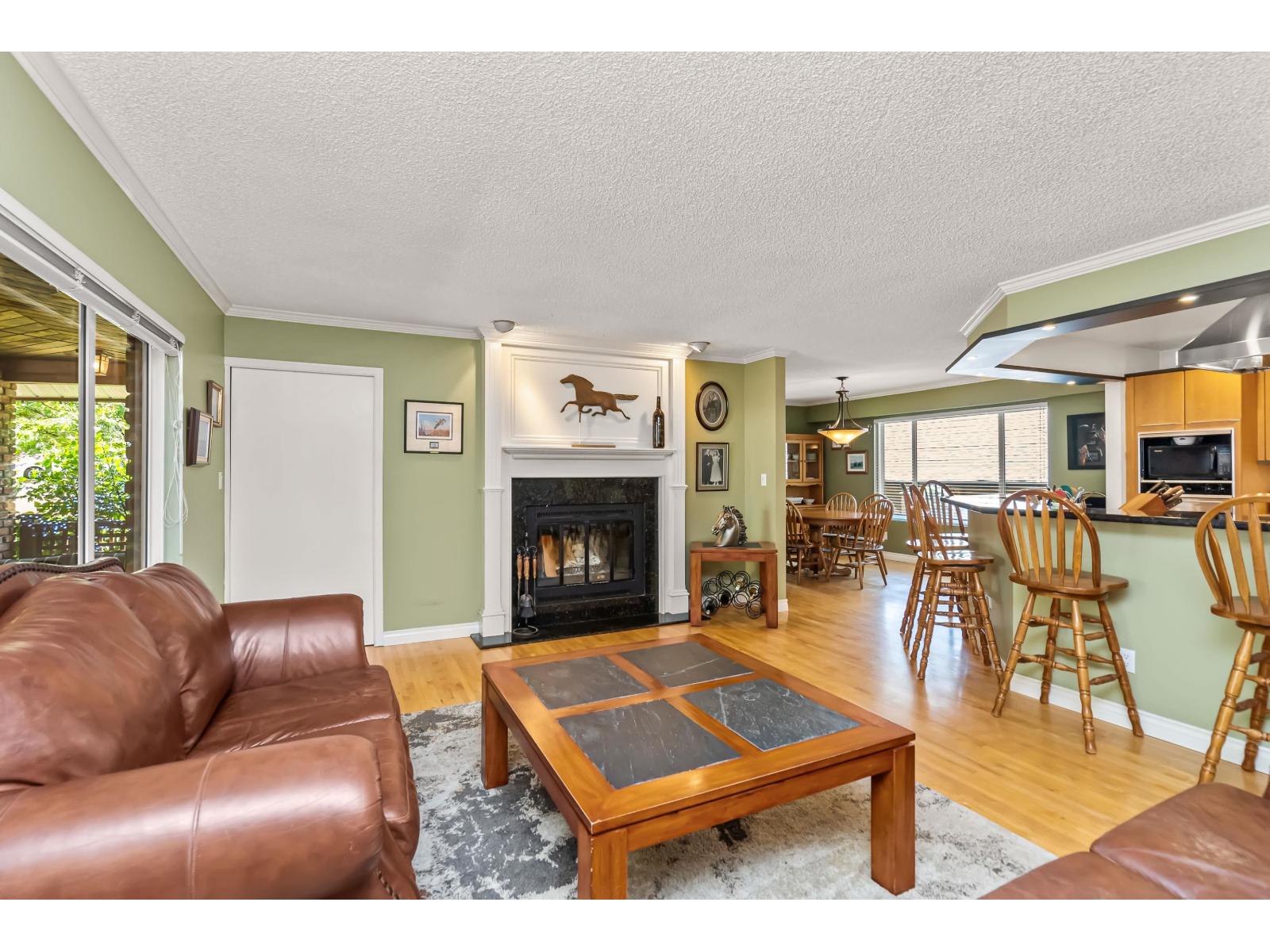 13937 35a Avenue, Surrey, British Columbia  V4P 1L2 - Photo 6 - R3031647