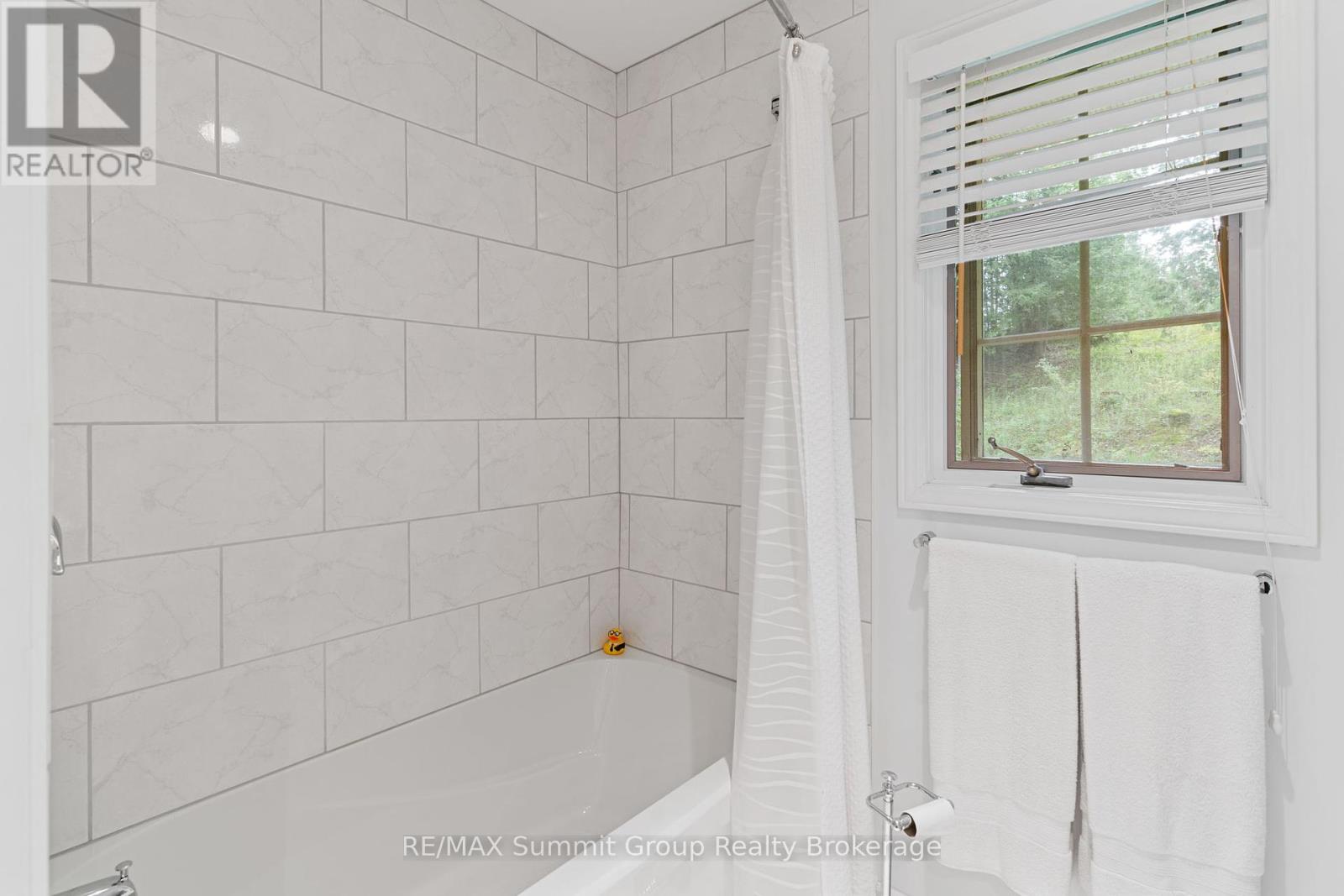 189 Stone Hill Road, West Grey, Ontario N0G 1R0 - Photo 15 - X12369125