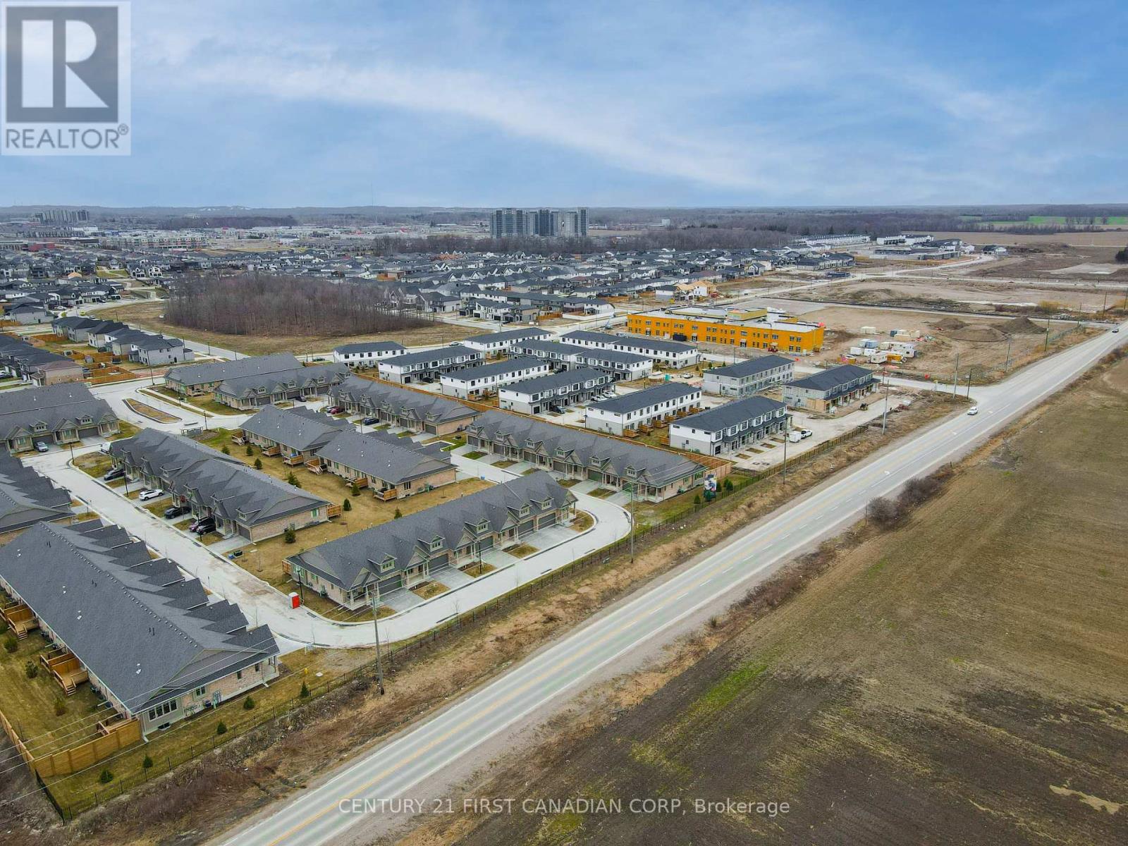 2114 Saddlerock Avenue W, London North, Ontario  N6G 3W3 - Photo 6 - X12369131