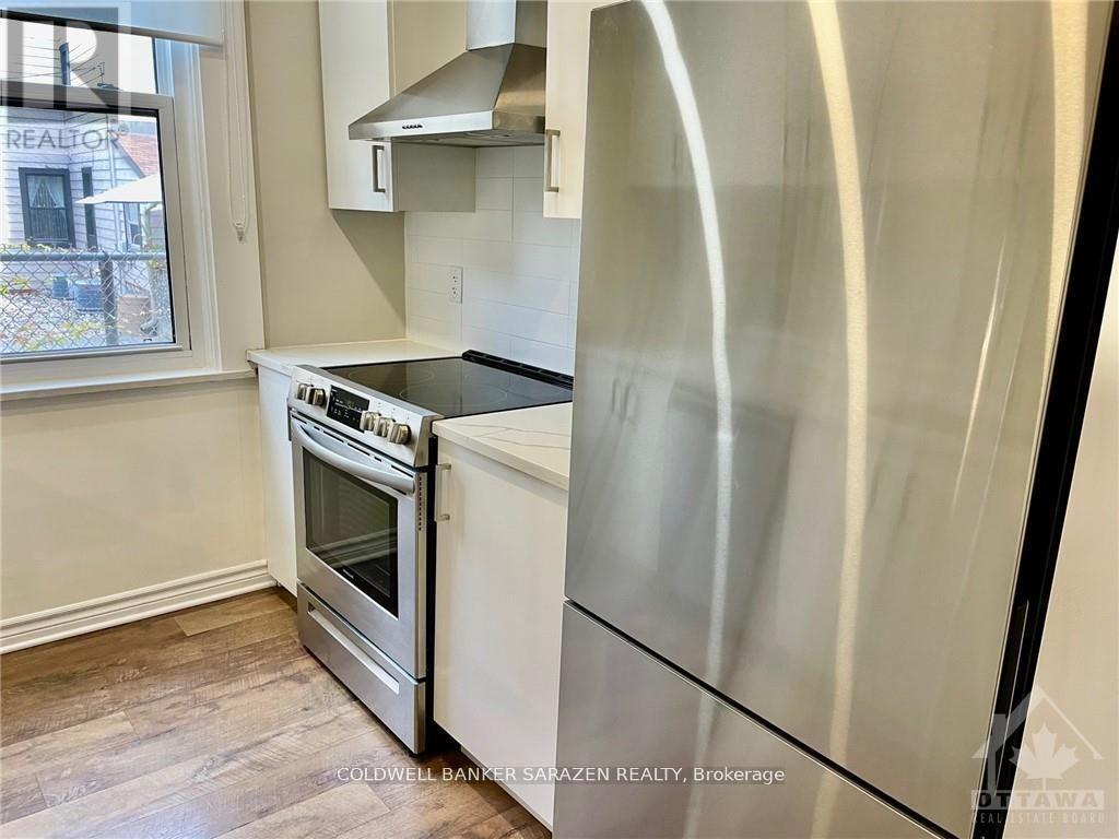 2 - 58 Parent Avenue, Ottawa, Ontario  K1N 7A8 - Photo 5 - X12369157
