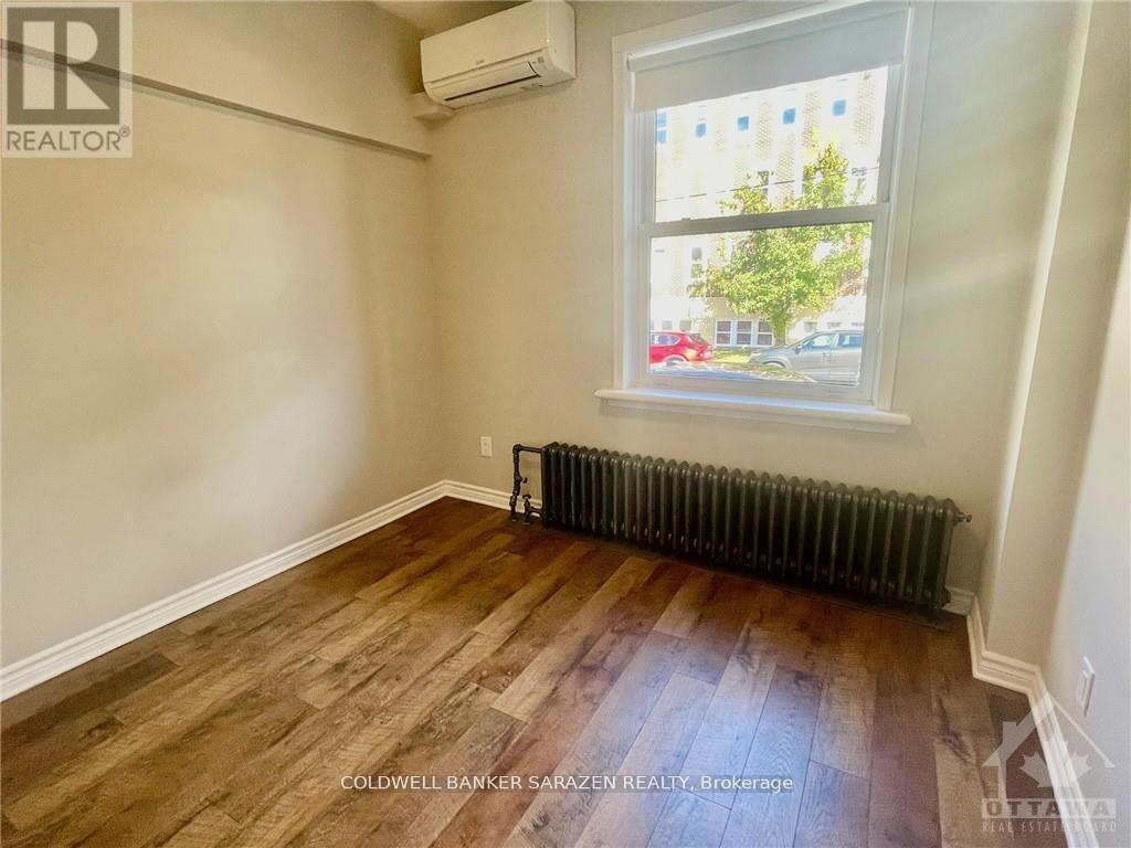 2 - 58 Parent Avenue, Ottawa, Ontario  K1N 7A8 - Photo 6 - X12369157