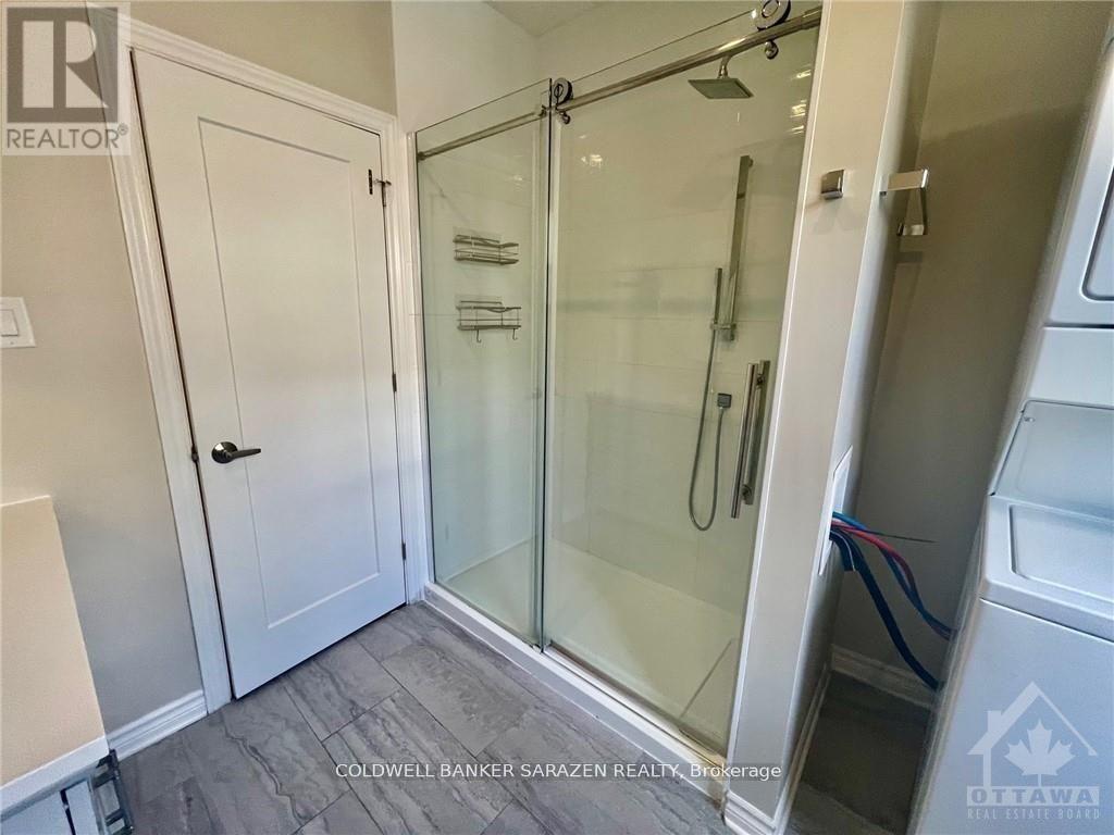 2 - 58 Parent Avenue, Ottawa, Ontario  K1N 7A8 - Photo 8 - X12369157