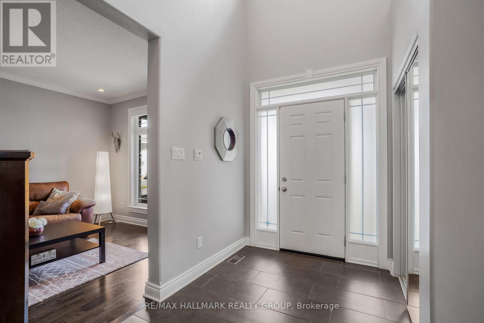 422 Mercury Street, Clarence-Rockland, Ontario  K4K 0G8 - Photo 4 - X12369224