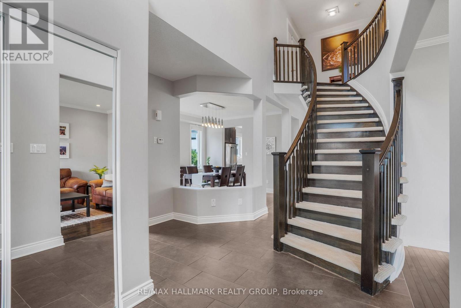422 Mercury Street, Clarence-Rockland, Ontario  K4K 0G8 - Photo 5 - X12369224