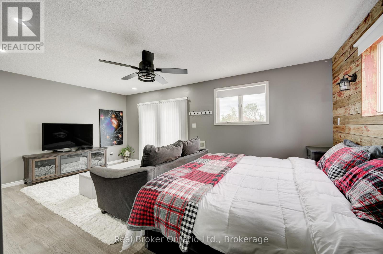 2859 Dominion Road, Fort Erie, Ontario  L0S 1N0 - Photo 18 - X12369139