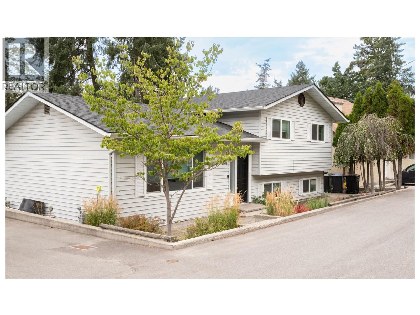254 Terrace Drive, kelowna, British Columbia